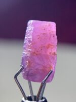 3.945ct African Ruby Crystal: Elegance in Natural Form - Image 5