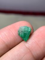 2.725ct Swat Emerald Crystal – Elegant Natural Form (11.46 x 8.98 x 4.14mm) - Image 2