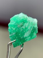 2.725ct Swat Emerald Crystal – Elegant Natural Form (11.46 x 8.98 x 4.14mm) - Image 5