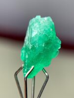 2.725ct Swat Emerald Crystal – Elegant Natural Form (11.46 x 8.98 x 4.14mm) - Image 11