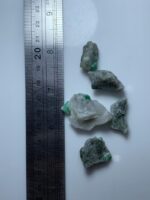 Massive 117.10ct Swat Emerald Specimens Lot – Largest Piece 27x23x12mm - Image 2