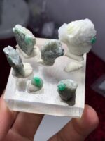 Massive 117.10ct Swat Emerald Specimens Lot – Largest Piece 27x23x12mm - Image 5