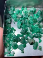 49.25ct Swat Emerald Rough Lot – Natural Green Crystals Avg. 10.07 x 6.61 x 4.37mm - Image 9