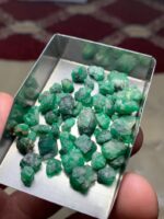 Exquisite 52.18ct Swat Emerald Rough Lot - Image 11