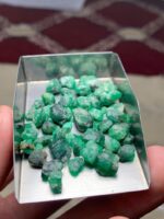 Exquisite 52.18ct Swat Emerald Rough Lot - Image 12