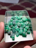 Exquisite 52.18ct Swat Emerald Rough Lot - Image 4