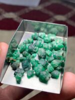 Exquisite 52.18ct Swat Emerald Rough Lot - Image 5