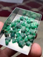 Exquisite 52.18ct Swat Emerald Rough Lot - Image 6