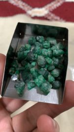 Exquisite 52.18ct Swat Emerald Rough Lot - Image 8