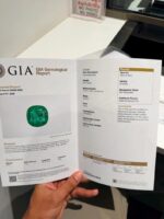 GIA Certified 8.81 ct Emerald from Zambia - Image 17