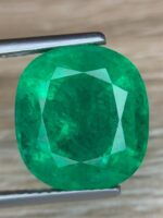 GIA Certified 8.81 ct Emerald from Zambia - Image 13