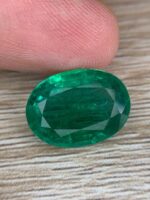 AIG Certified 9.10 ct Minor Oil Emerald from Zambia - Image 7