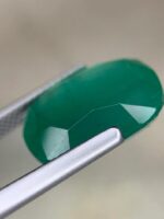 AIG Certified Minor Oil 12.59 CT Emerald from Zambia - Image 7