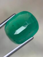AIG Certified Minor Oil 12.59 CT Emerald from Zambia - Image 4