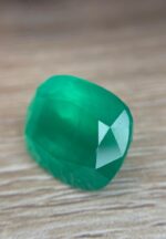AIG Certified Minor Oil 12.59 CT Emerald from Zambia - Image 11