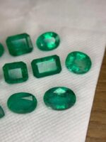 28.15 Carat Natural Zambian Emerald - Image 6
