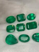 28.15 Carat Natural Zambian Emerald - Image 8