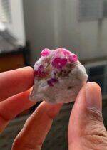 79 ct Beautiful Ruby Specimen from Afghanistan with some pyrite - Image 2