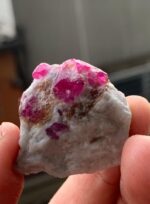 79 ct Beautiful Ruby Specimen from Afghanistan with some pyrite - Image 5