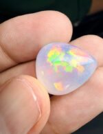 12.93 Carat Natural White Opal from Ethiopia – A True Gemstone Masterpiece - Image 3