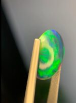 Beautiful 4.35 CT Black Ethiopian Opal - Image 4