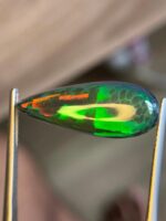 Black Opal – 6.90 Carat Pear-Shaped Cabochon Gemstone - Image 7