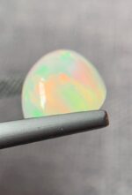 6.98 CT White Ethiopian Opal - Image 5