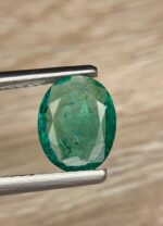 1.29 Carat Oval Emerald – Faceted Gemstone With Colorless Oil Treatment - Image 4