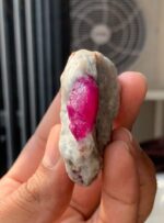 Beautiful 259 ct Afghan Ruby Specimen - Image 5