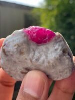 Beautiful 259 ct Afghan Ruby Specimen - Image 7