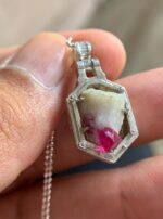 40.7 ct A rare Afghan ruby specimen preserved in silver - Image 7