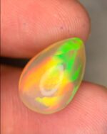 Beautiful 6.08 CT white Opal from Ethiopia - Image 6