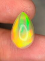 Beautiful 6.08 CT white Opal from Ethiopia - Image 8