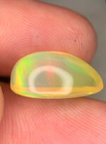 Beautiful 6.08 CT white Opal from Ethiopia - Image 10