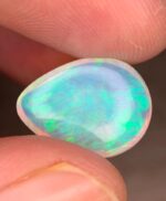 5.32 CT White Ethiopian Opal A Refined Gemstone - Image 6