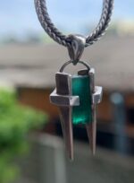 Luxury 35.85 Carat Natural Swat Emerald Crystal Pendant in Sterling Silver - Image 7