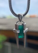 Luxury 35.85 Carat Natural Swat Emerald Crystal Pendant in Sterling Silver - Image 9