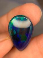 Beautiful 12.12 CT Black Ethiopian Opal - Image 6