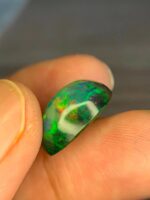 Beautiful 8.42 CT Black Ethiopian Opal - Image 5