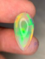 Beautiful 7.10 CT white Opal from Ethiopia - Image 11