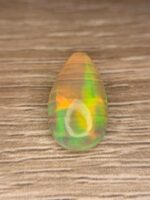 Beautiful 7.10 CT white Opal from Ethiopia - Image 3