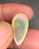 Beautiful 7.10 CT white Opal from Ethiopia - Image 7