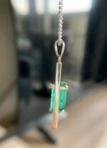 Luxury 22.28 Carat Natural Swat Emerald Crystal Pendant in Sterling Silver - Image 13