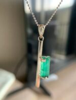 Luxury 22.28 Carat Natural Swat Emerald Crystal Pendant in Sterling Silver - Image 14