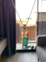 Luxury 22.28 Carat Natural Swat Emerald Crystal Pendant in Sterling Silver - Image 5