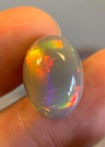 Beautiful 5.88 CT white Opal from Ethiopia - Image 5