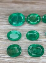11.47 ct Natural Zambian Emerald – Exceptional Green Beauty & Lovely Brilliance - Image 4