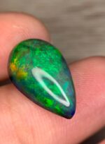 Black Opal 6.33 CT from Ethiopia - Image 9