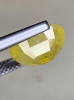 4.54 Carat Yellow Sapphire – Oval Faceted Gemstone - Image 4