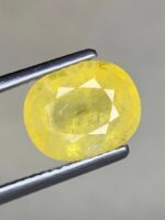 4.54 Carat Yellow Sapphire – Oval Faceted Gemstone - Image 9
